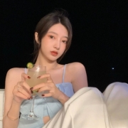 一眼就很高级的头像女，品味高级的女头很甜