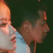 情侣头像侧脸黄昏，黄昏下模糊的侧脸
