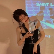 女生头像网红真人，温柔好看的真人女生微信头像